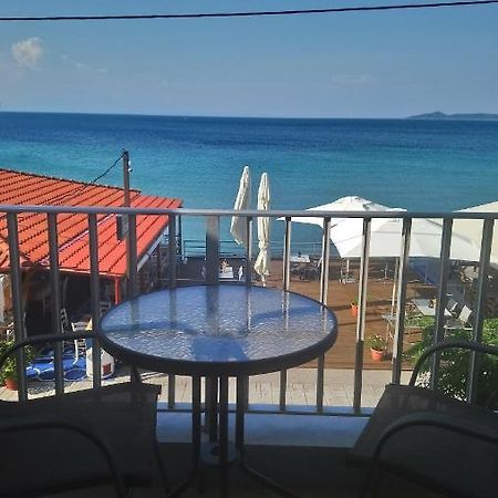 Diolkos Apartement Nea Roda Exterior foto